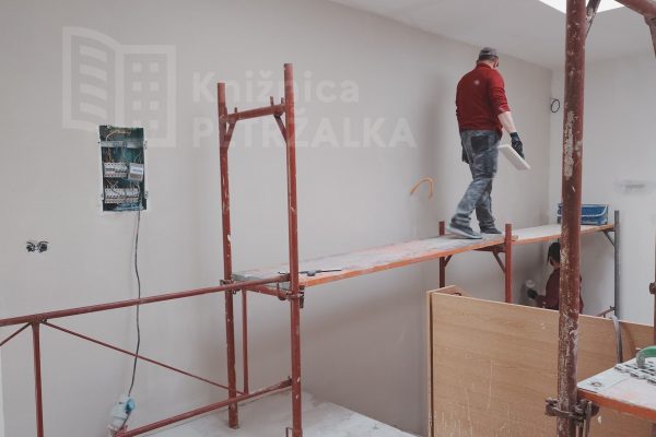 Postup rekonštrukčných prác a vytvorenie únikových požiarnych schodísk, marec 2026